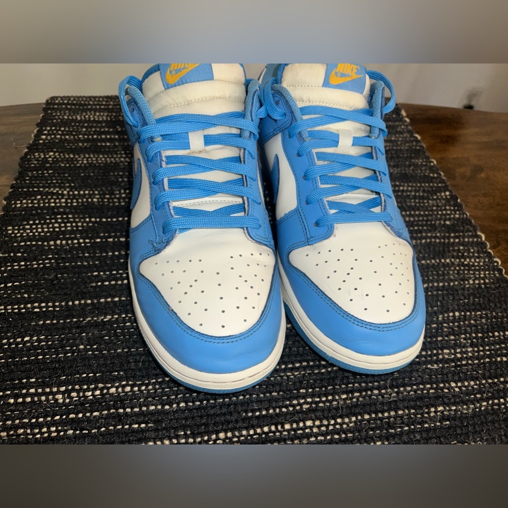 Nike Dunk - Picture 2 of 9